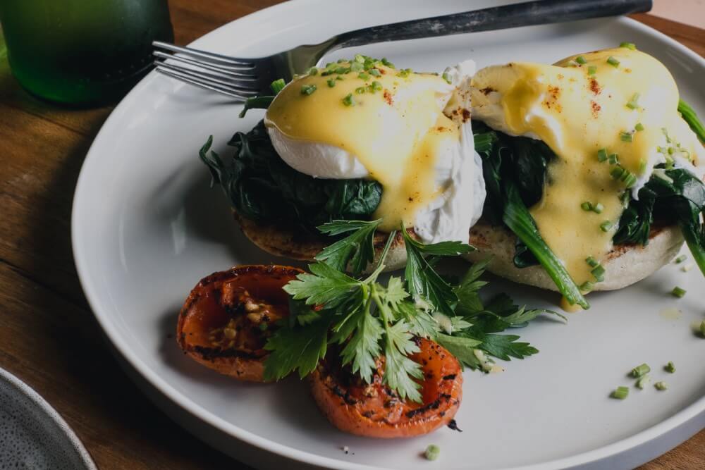 poached-eggs-with-spinach-on-a-brioche